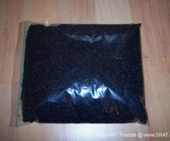 Plastový granulát pro tvorbu dekoračních předmětů