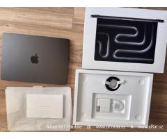 Nový skladový Apple MacBook Pro 14