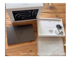 Nový skladový Apple MacBook Pro 14
