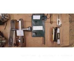 Nářadí, zámky, zámečnické vybavení