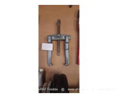 Nářadí, zámky, zámečnické vybavení