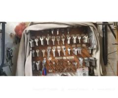 Nářadí, zámky, zámečnické vybavení